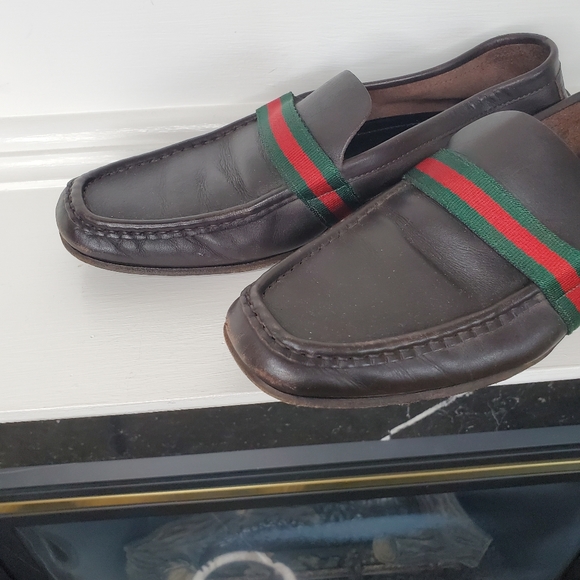 AUTHENTIC GUCCI LEATHER DRIVING LOAFERS - Picture 8 of 8